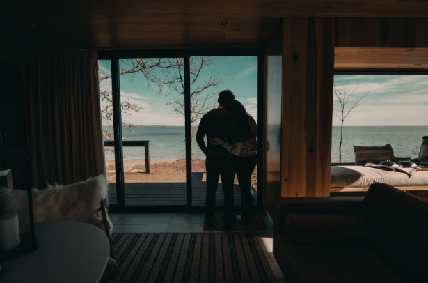 The New Romantic Getaway: Privacy, Luxury, and Nature